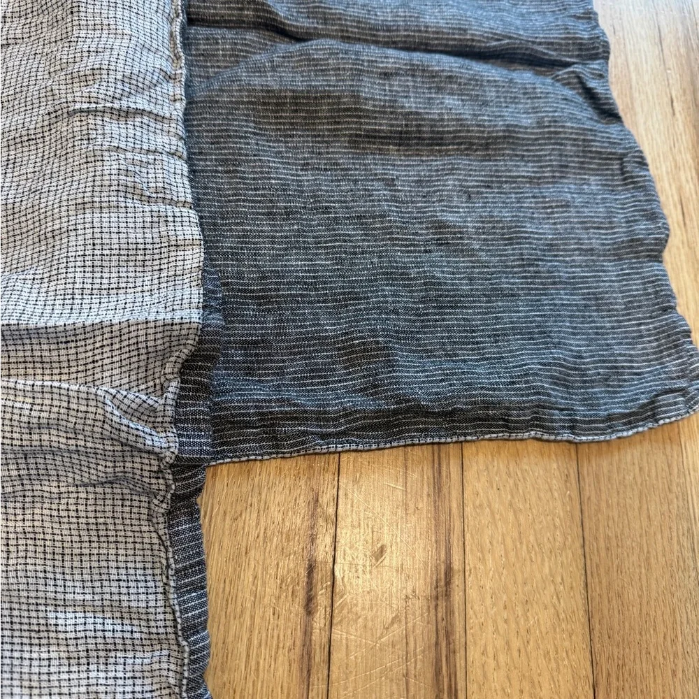 Crate Barrel Air Hemp Grid Ink Stripe Standard Shams EUC